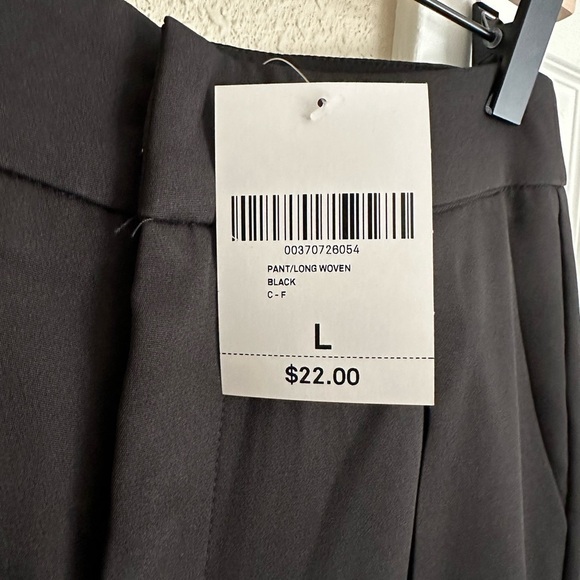 Forever 21 Black Cropped Dress Pants Size: Large - Picture 5 of 6
